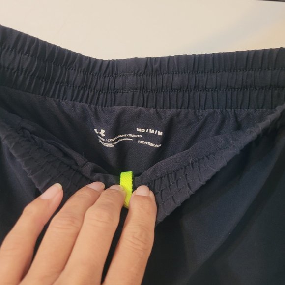 Under Armour Women's Speed Stride Shorts Black/Yellow M - Picture 4 of 5